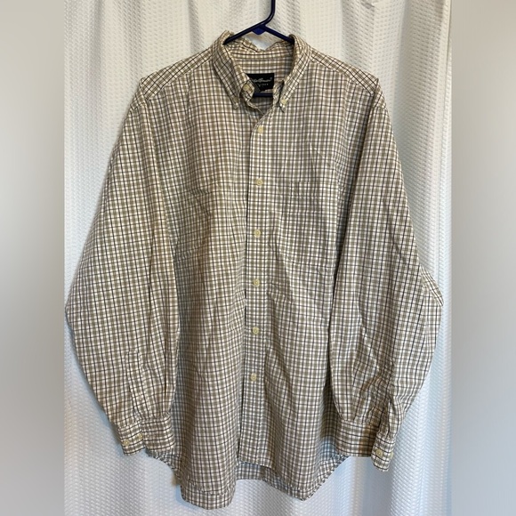 Eddie Bauer long sleeve plaid button down shirt size medium - Picture 1 of 4
